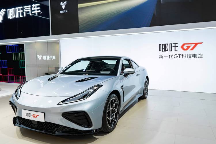 惠州惠城区德梦曼企业管理咨询哪吒汽车在智能汽车领域的表现，领途汽车在新能源汽车市场中的影响力